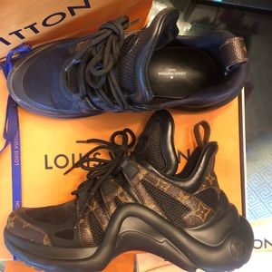 Louis Vuitton Archlight Sneaker in Noir.